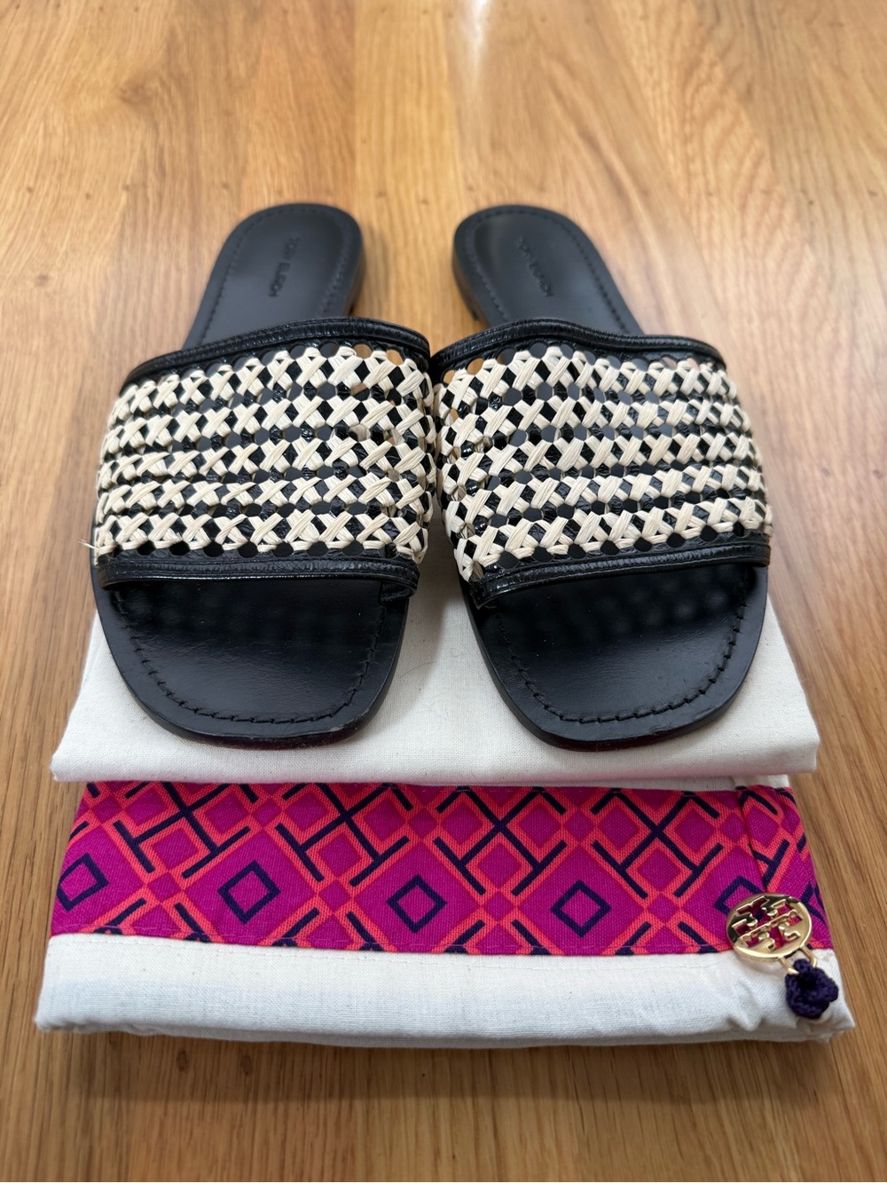 Tory Burch Black and Cream Woven Slide Sandals - Picture 2 of 4